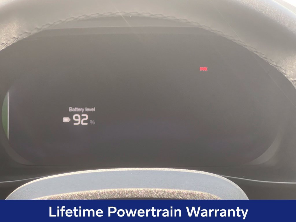 Certified 2023 Volvo C40 P8 Recharge Ultimate AWD/4WD image 18