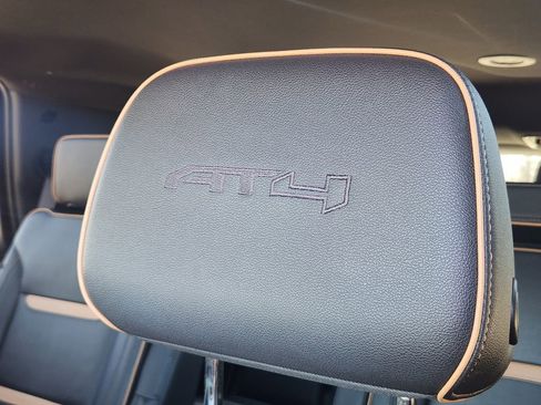 Used 2023 GMC Yukon AT4 w/ Technology Package image 18