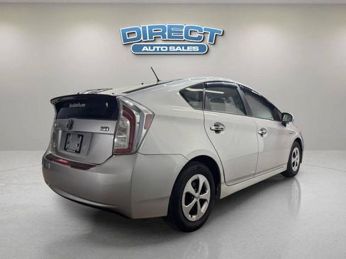 Used 2014 Toyota Prius Two FWD image 6