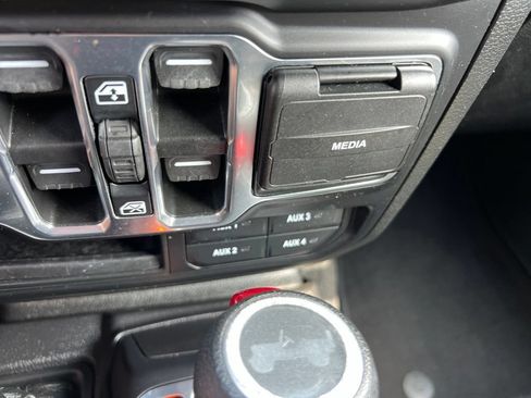 Used 2020 Jeep Wrangler Unlimited Sport S AWD/4WD image 33