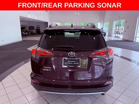Used 2018 Toyota RAV4 XLE FWD image 6