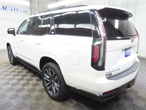 Used 2024 Cadillac Escalade Sport w/ Touring Package AWD/4WD image 6