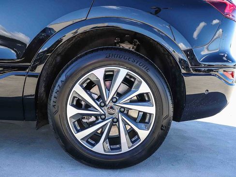 New 2025 Audi Q6 e-tron Premium Plus image 13