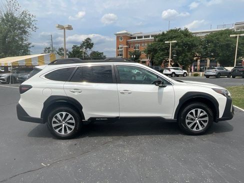 Used 2025 Subaru Outback Premium w/ Popular Package #1A AWD/4WD image 8