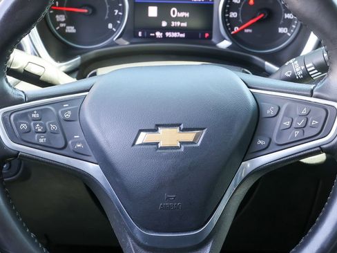 Used 2022 Chevrolet Equinox Premier image 11