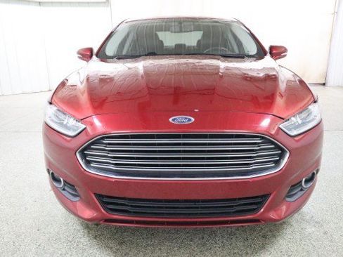 Used 2016 Ford Fusion SE w/ Equipment Group 202A FWD image 7