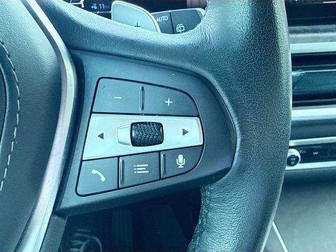 Used 2025 BMW X5 xDrive50e w/ Climate Comfort Package AWD/4WD image 39