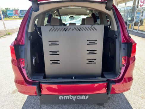 Used 2024 Honda Odyssey EX image 40