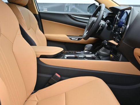 New 2026 Lexus NX 350 AWD image 22