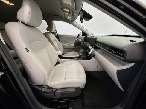 Used 2025 Hyundai Kona SEL FWD image 31