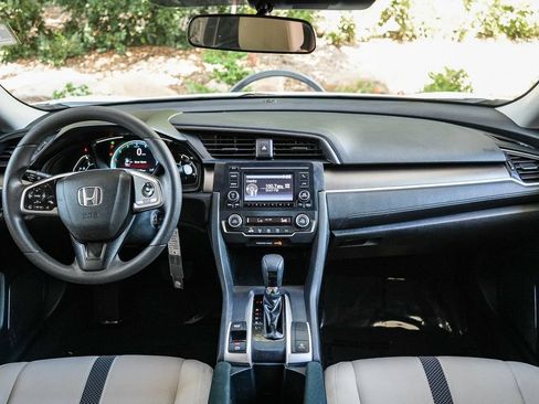 Used 2021 Honda Civic LX image 11