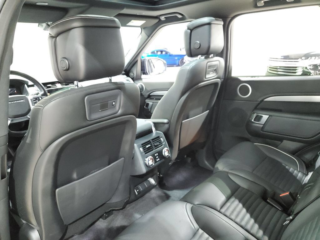 Used 2023 Land Rover Discovery S R-Dynamic AWD/4WD image 28