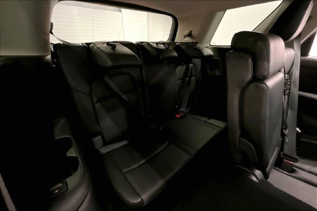 Used 2025 Nissan Pathfinder Platinum AWD/4WD image 33