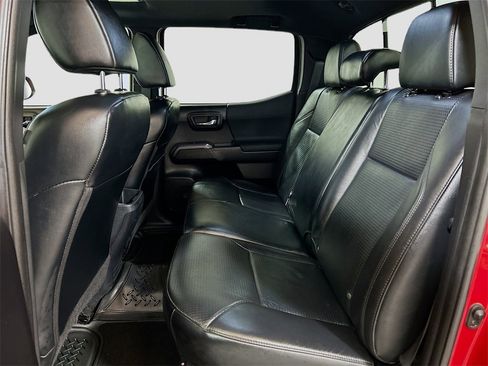 Used 2020 Toyota Tacoma TRD Off-Road image 23