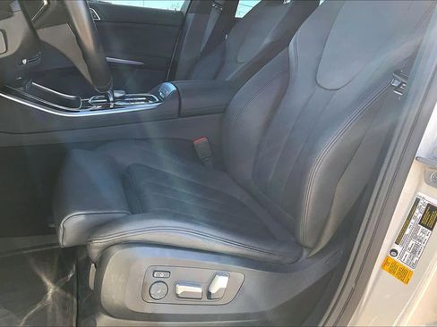 Used 2021 BMW X5 sDrive40i w/ Premium Package image 8