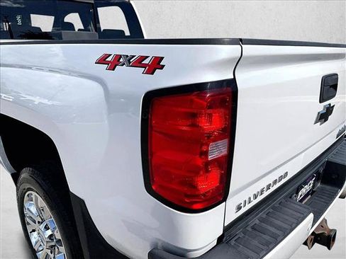 Used 2019 Chevrolet Silverado 2500 High Country w/ Duramax Plus Package AWD/4WD image 29