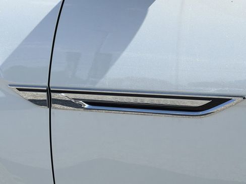 New 2026 Volkswagen Atlas Cross Sport SEL AWD/4WD image 39