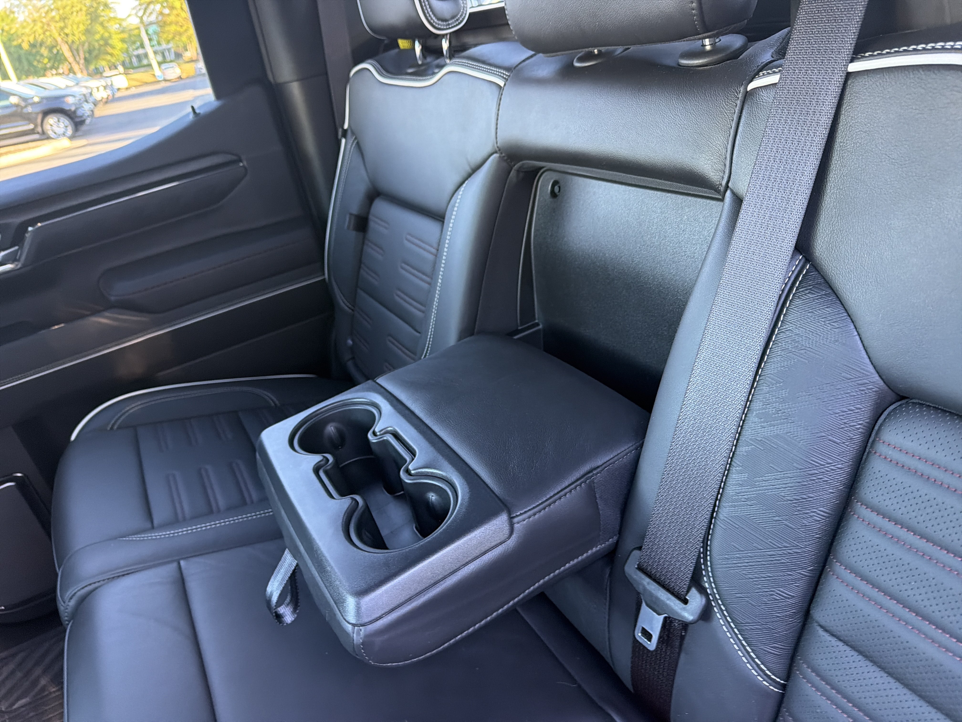 Used 2024 GMC Sierra 1500 AT4X w/ AT4X AEV Edition AWD/4WD image 33