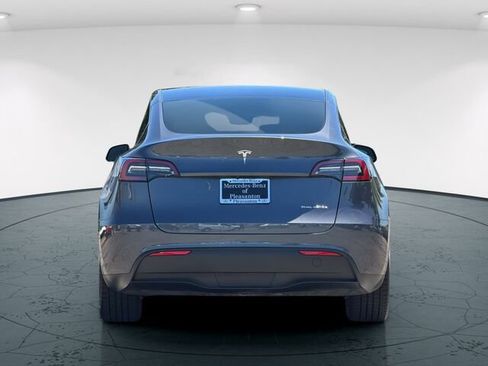Used 2023 Tesla Model Y Long Range AWD/4WD image 6