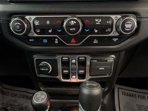 Certified 2025 Jeep Wrangler Unlimited Sahara image 20