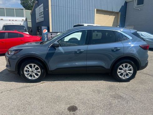 Used 2023 Ford Escape Active w/ Tech Pack #2 AWD/4WD image 5