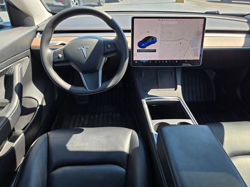 Used 2021 Tesla Model 3 Standard Range Plus RWD image 18