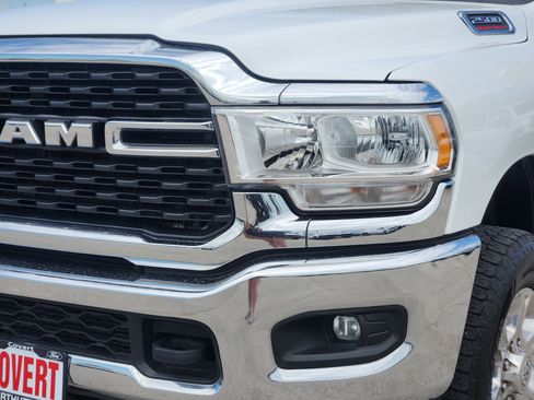 Used 2024 RAM 2500 Big Horn AWD/4WD image 8