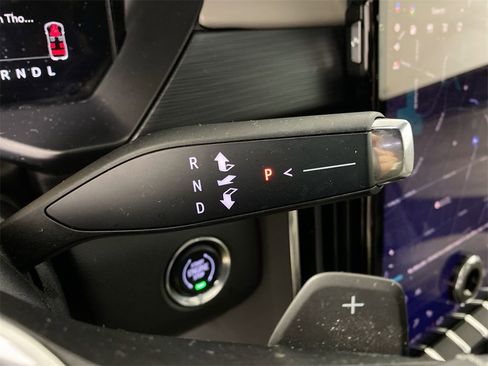 Used 2024 GMC Acadia Elevation w/ Trailering Package image 20