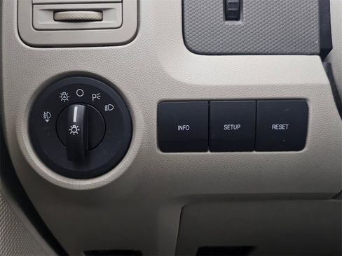 Used 2012 Ford Escape XLT image 32