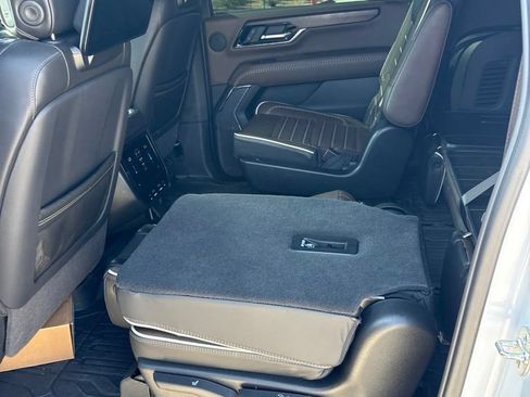 Used 2026 GMC Yukon XL Denali Ultimate AWD/4WD image 21