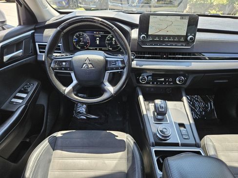Used 2022 Mitsubishi Outlander SE FWD image 12