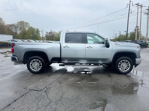 Used 2024 Chevrolet Silverado 2500 LTZ w/ LTZ Plus Package AWD/4WD image 7