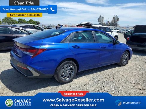 Used 2024 Hyundai Elantra SEL FWD image 4