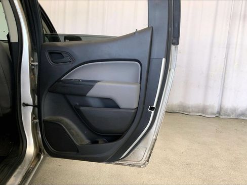 Used 2018 GMC Canyon 2WD Crew Cab w/ Convenience Package image 23