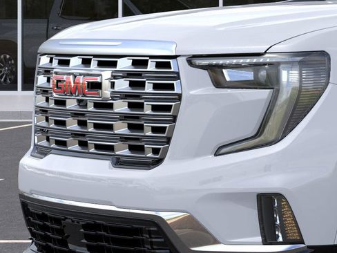New 2026 GMC Acadia Denali w/ Super Cruise Package FWD image 14
