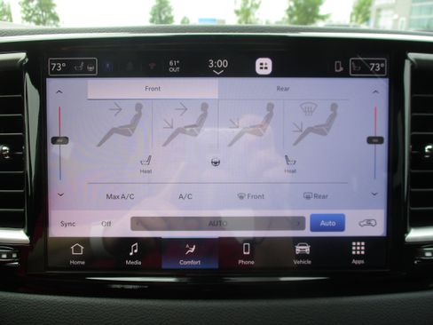 New 2026 Chrysler Voyager LX FWD image 20