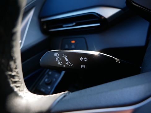 Used 2024 Volkswagen ID.4 S image 32