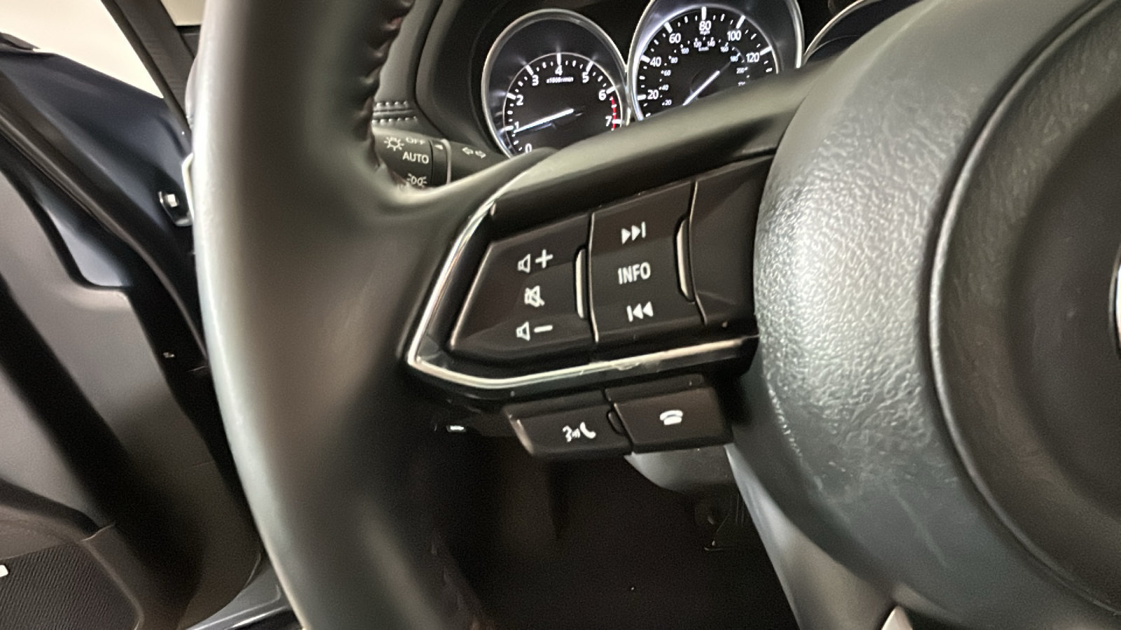 Used 2025 MAZDA CX-5 Carbon Edition AWD/4WD image 19
