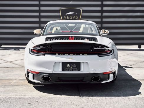 Used 2021 Porsche 911 Targa 4S image 22