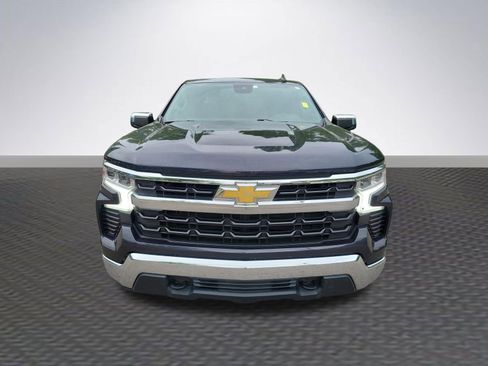 Used 2022 Chevrolet Silverado 1500 LT w/ Z71 Off-Road Package AWD/4WD image 2