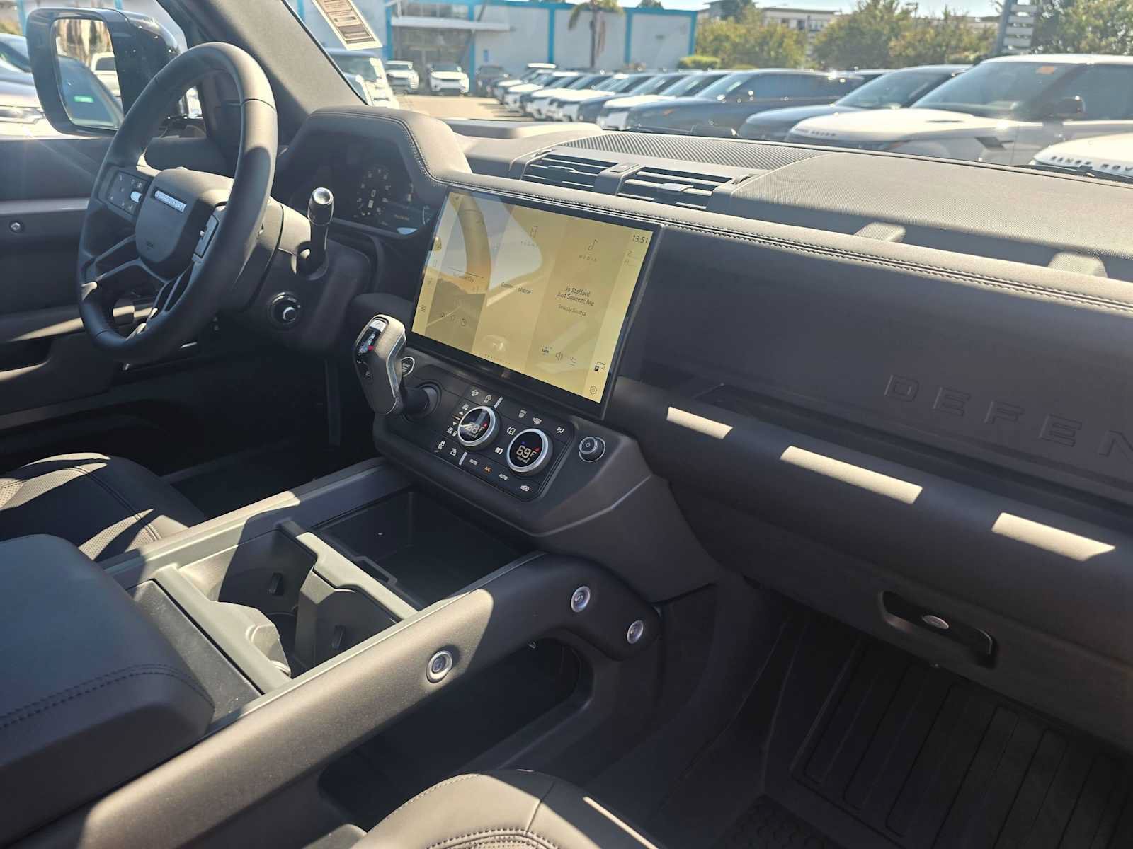 New 2026 Land Rover Defender 110 S AWD/4WD image 11