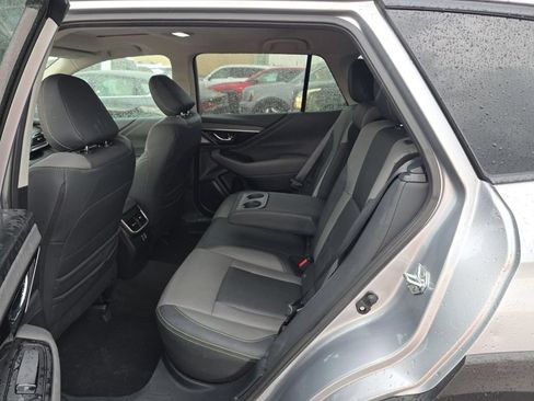 Used 2025 Subaru Outback Onyx Edition AWD/4WD image 10