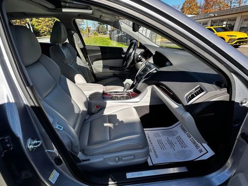 Used 2015 Acura TLX image 31