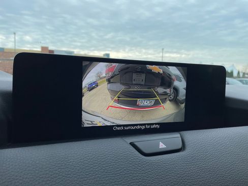 Used 2025 MAZDA CX-90 3.3 Turbo w/ Preferred Package image 17