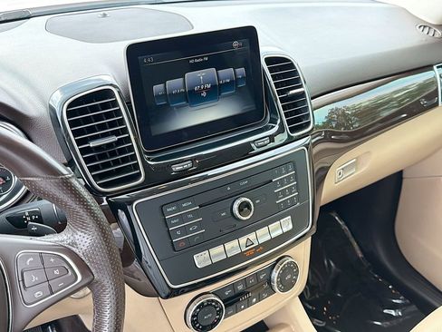 Used 2017 Mercedes-Benz GLE 350 w/ Premium 1 Package image 27