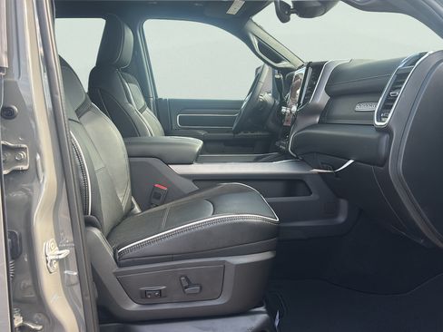 New 2026 RAM 2500 Laramie w/ Night Edition AWD/4WD image 10