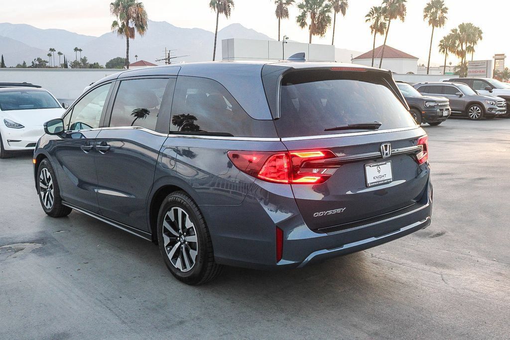 Used 2025 Honda Odyssey EX-L image 7