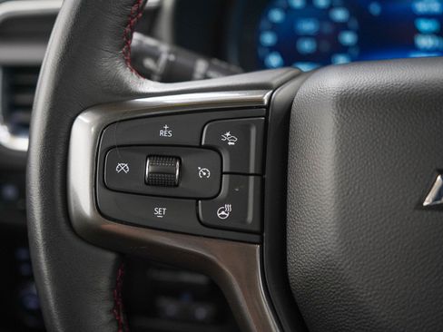 Used 2022 Chevrolet Suburban RST w/ Luxury Package AWD/4WD image 22