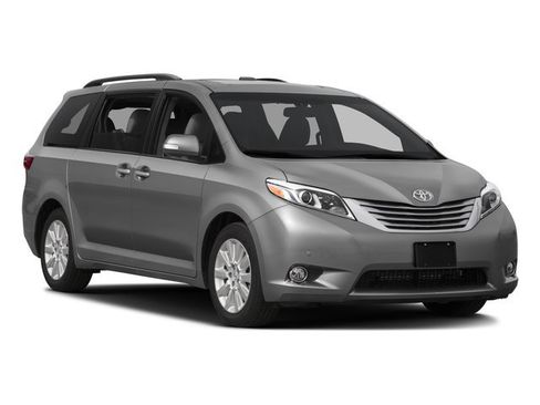 Used 2017 Toyota Sienna XLE FWD image 6