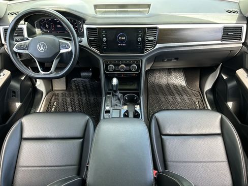 Used 2023 Volkswagen Atlas SE w/ Panoramic Sunroof Package FWD image 14